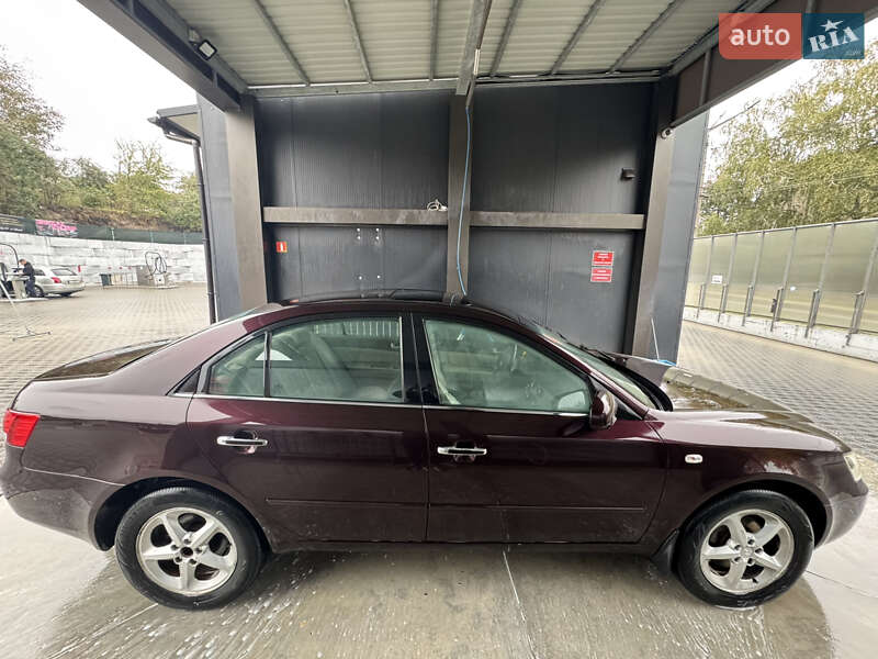 Седан Hyundai Sonata 2005 в Обухове фото 4 Седан Hyundai Sonata 2005 в Обухове