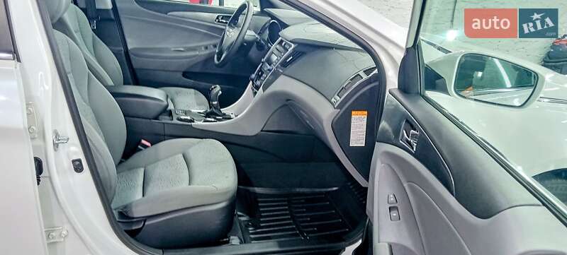 Седан Hyundai Sonata 2014 в Киеве