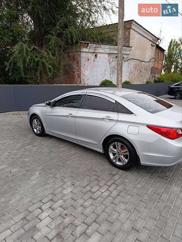 Седан Hyundai Sonata 2014 в Покрові