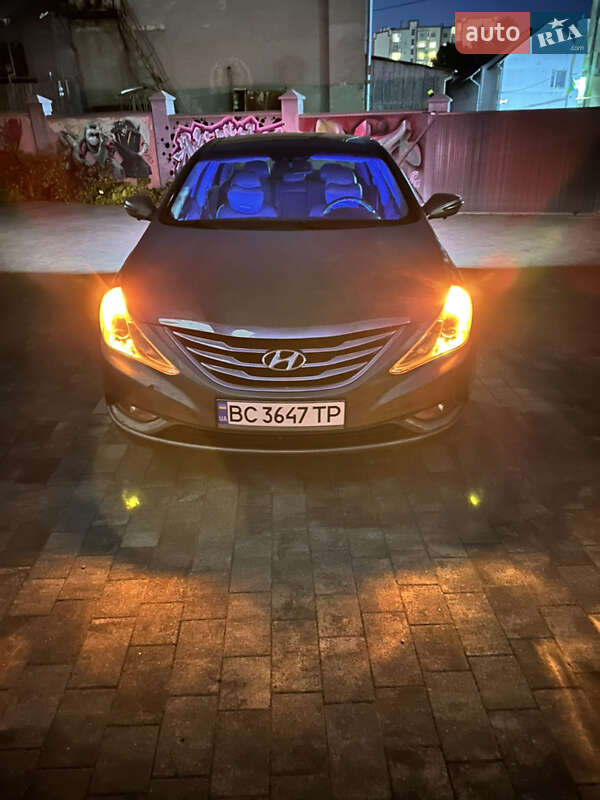 Седан Hyundai Sonata 2013 в Львове