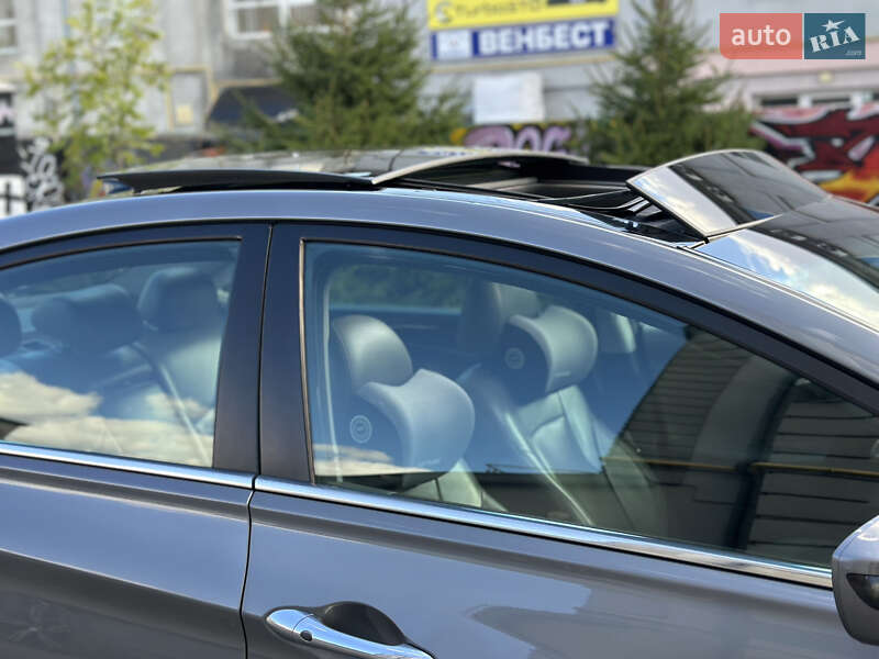 Седан Hyundai Sonata 2013 в Львове