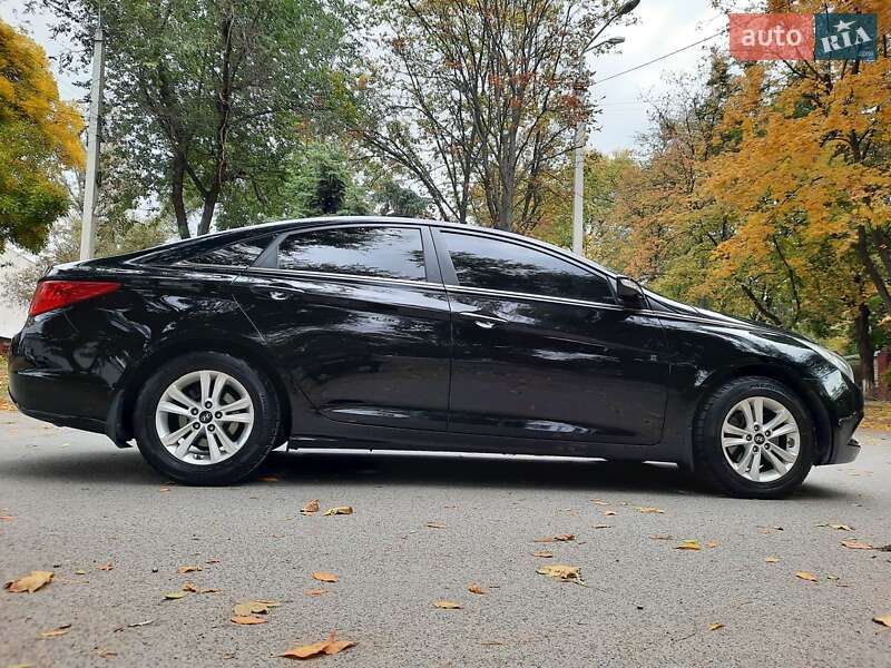 Седан Hyundai Sonata 2012 в Днепре