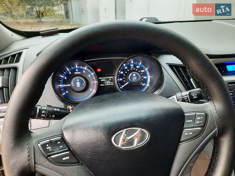 Седан Hyundai Sonata 2012 в Днепре