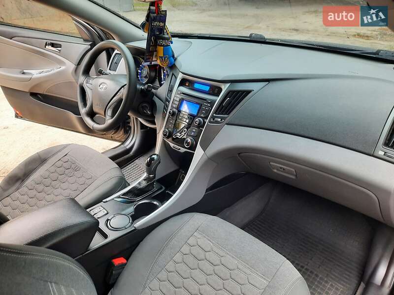 Седан Hyundai Sonata 2012 в Днепре