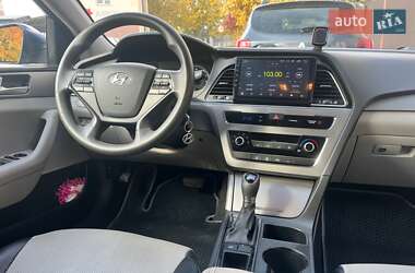 Седан Hyundai Sonata 2015 в 
