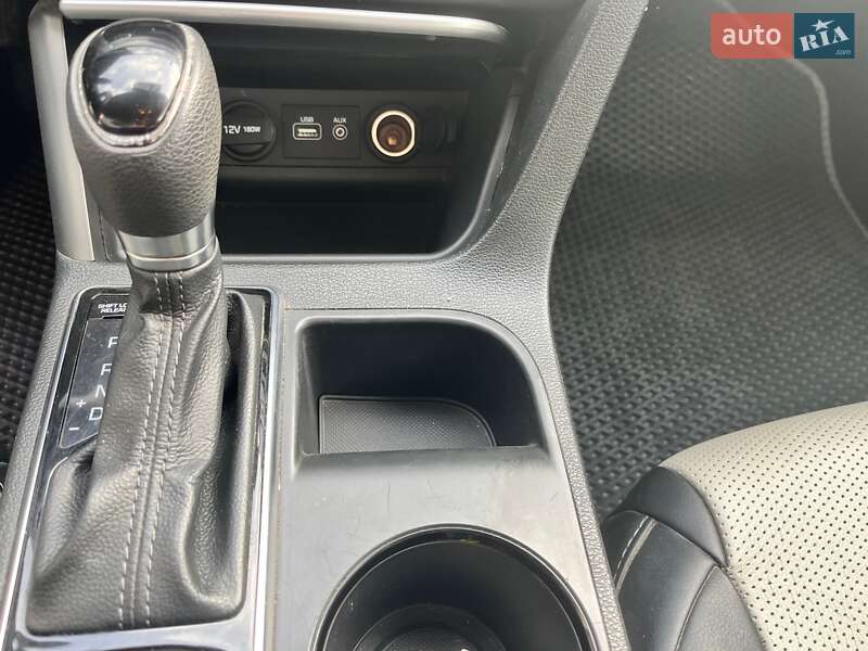 Седан Hyundai Sonata 2015 в Ивано-Франковске