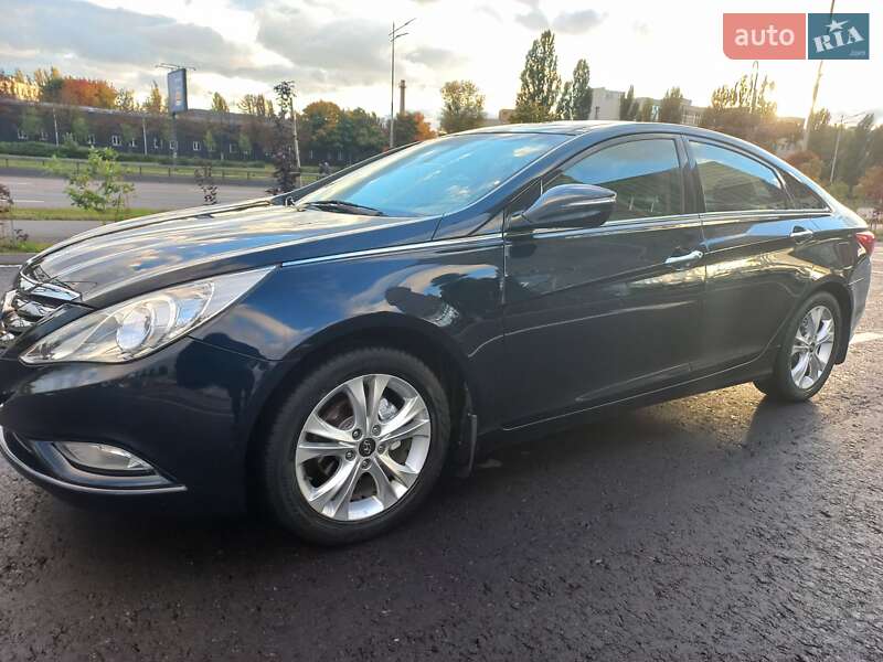 Седан Hyundai Sonata 2011 в Києві