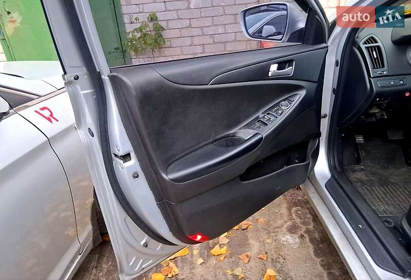 Седан Hyundai Sonata 2012 в Киеве