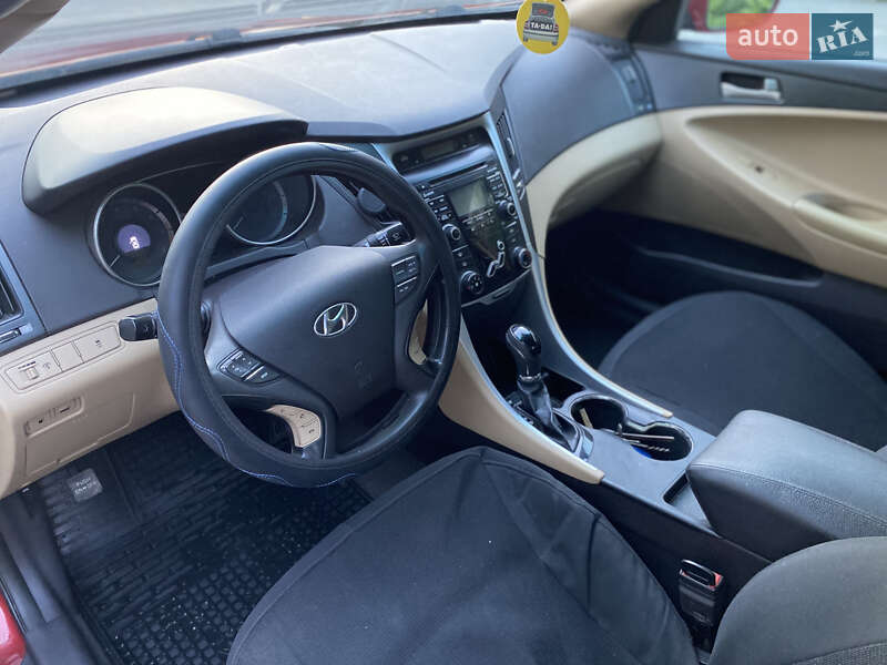 Седан Hyundai Sonata 2010 в Полтаве