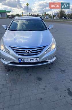 Hyundai Sonata 2012