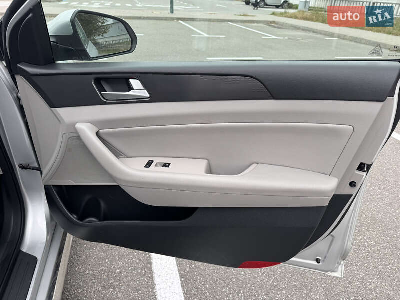 Седан Hyundai Sonata 2014 в Киеве