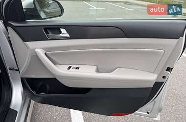 Седан Hyundai Sonata 2014 в 