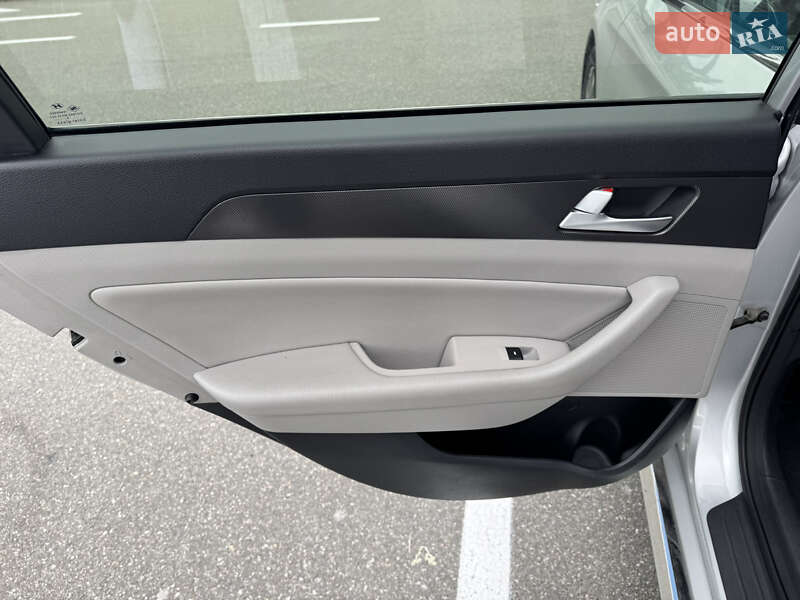 Седан Hyundai Sonata 2014 в Киеве
