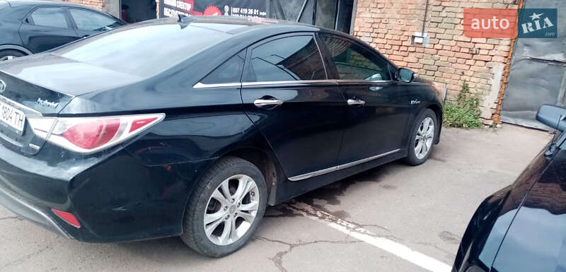 Седан Hyundai Sonata 2014 в Кривом Роге
