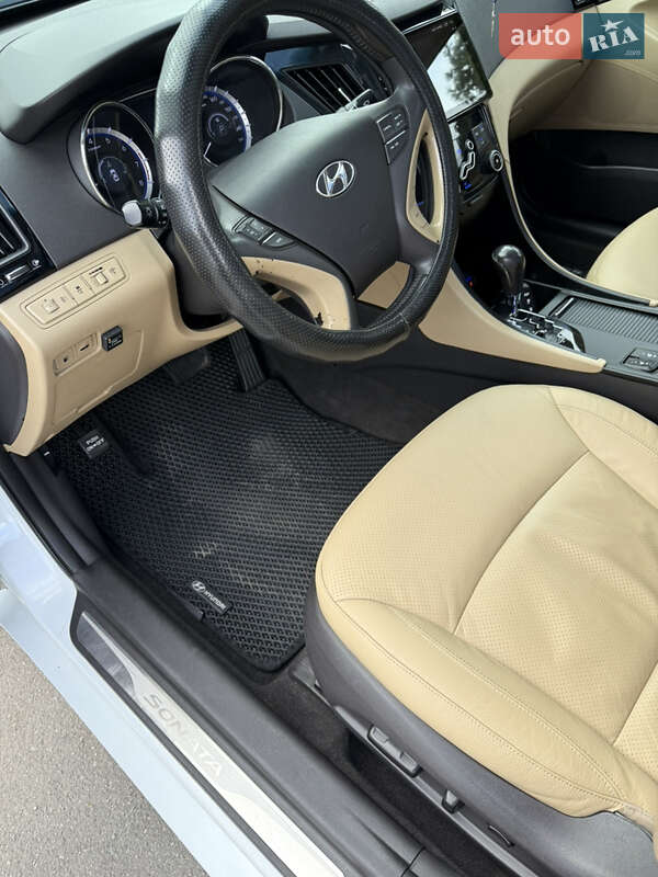 Седан Hyundai Sonata 2011 в Александрие фото 20 Седан Hyundai Sonata 2011 в Александрие