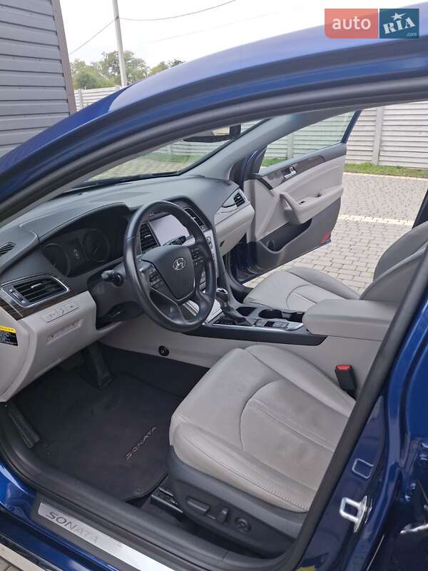Седан Hyundai Sonata 2016 в Киеве