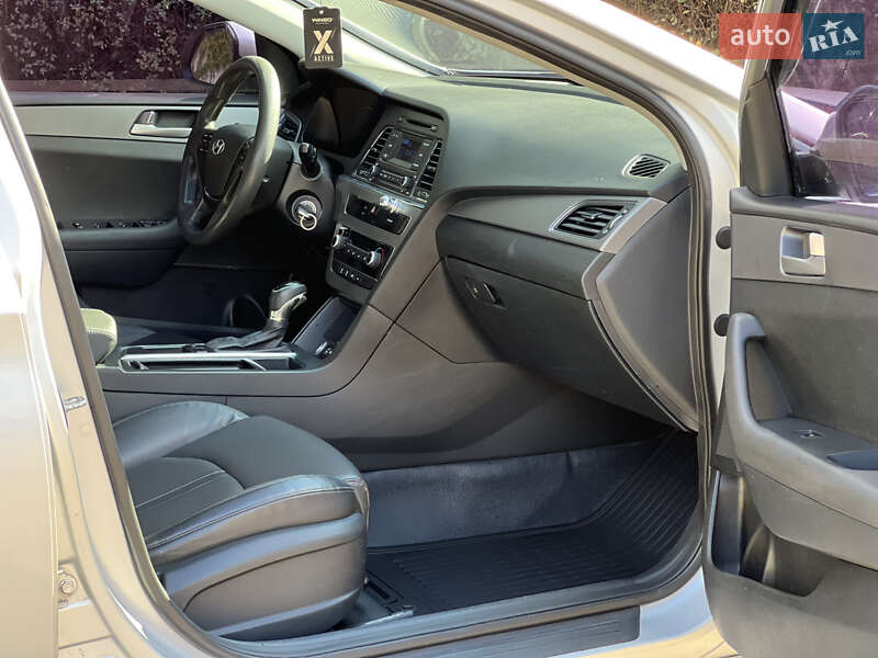 Седан Hyundai Sonata 2016 в Одессе