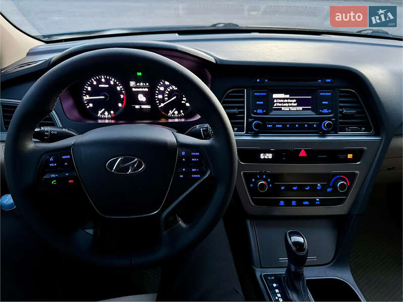 Седан Hyundai Sonata 2016 в Хмельнике