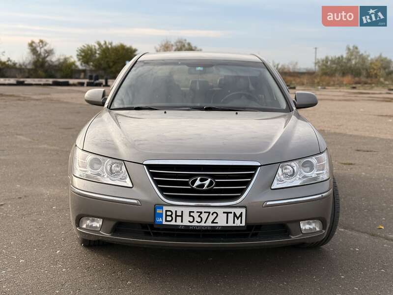 Седан Hyundai Sonata 2009 в Одессе