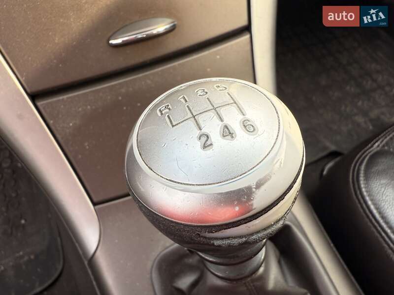 Седан Hyundai Sonata 2009 в Одессе
