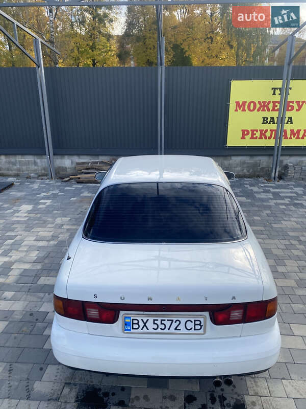 Седан Hyundai Sonata 1993 в Шепетовке