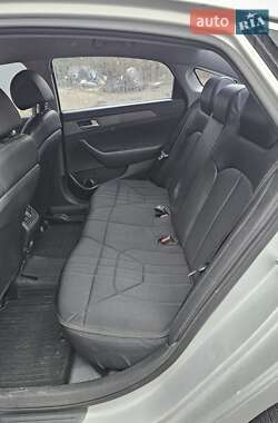 Седан Hyundai Sonata 2015 в 