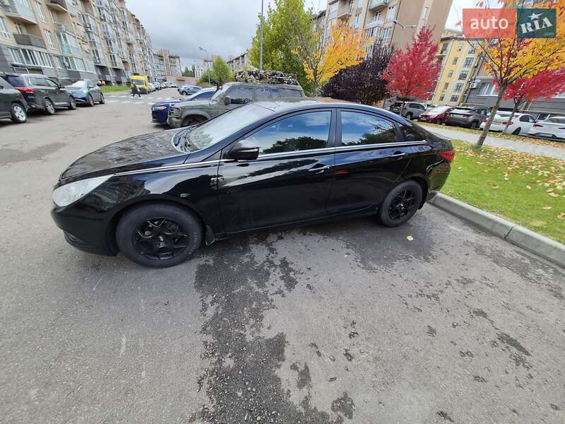 Седан Hyundai Sonata 2010 в 