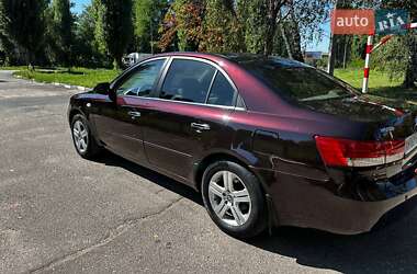 Седан Hyundai Sonata 2006 в  фото 2 Седан Hyundai Sonata 2006 в