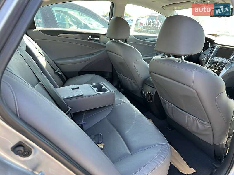 Седан Hyundai Sonata 2013 в Львові