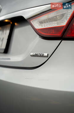 Седан Hyundai Sonata 2011 в 