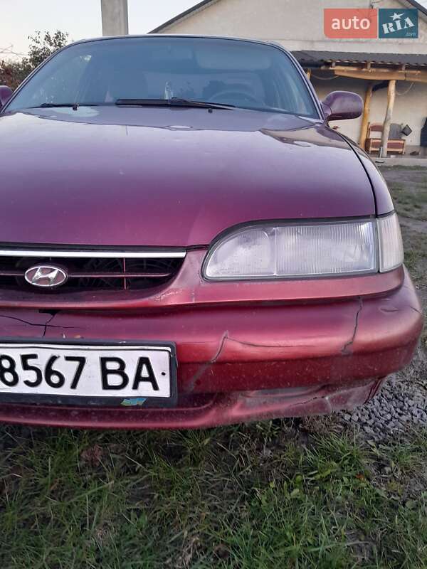 Седан Hyundai Sonata 1995 в Рава-Руській