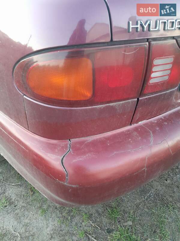 Седан Hyundai Sonata 1995 в Рава-Руській