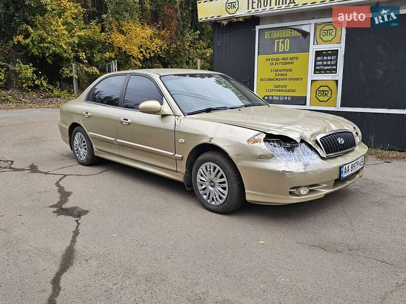 Седан Hyundai Sonata 2004 в Києві
