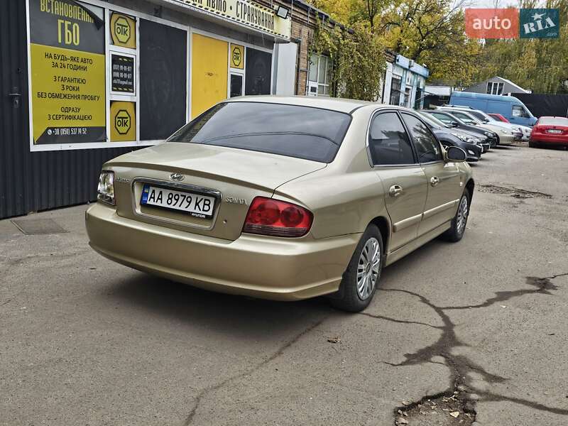 Седан Hyundai Sonata 2004 в Києві