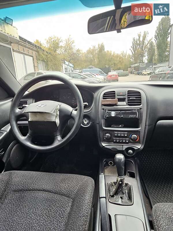 Седан Hyundai Sonata 2004 в Києві