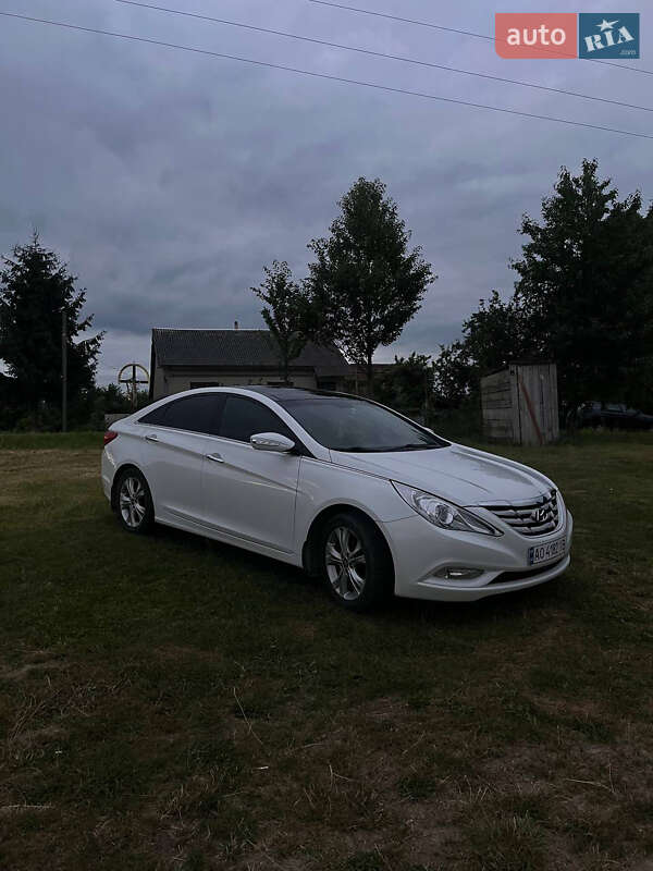 Седан Hyundai Sonata 2010 в Ужгороде