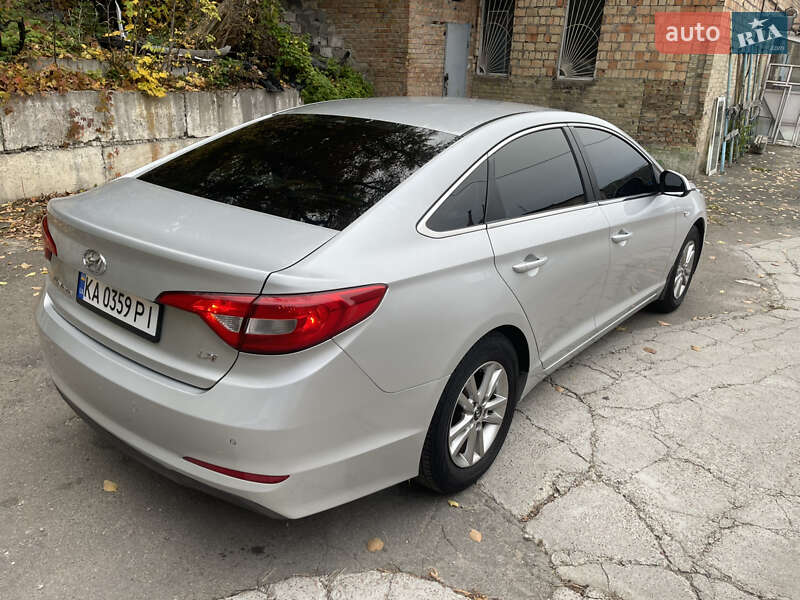 Седан Hyundai Sonata 2016 в Киеве