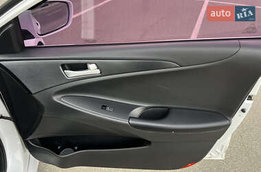 Седан Hyundai Sonata 2011 в 