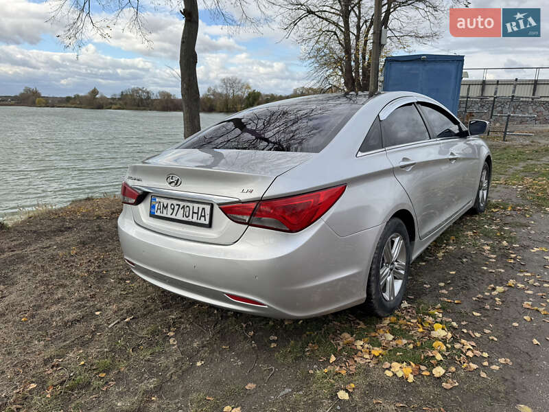 Седан Hyundai Sonata 2013 в Бердичеве