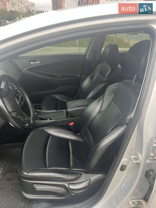 Седан Hyundai Sonata 2011 в Тернополе