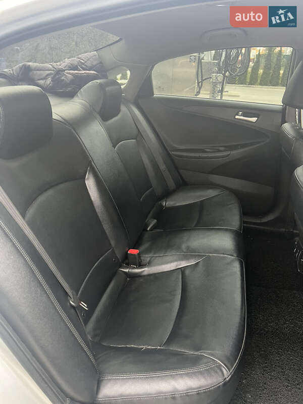 Седан Hyundai Sonata 2011 в Тернополе
