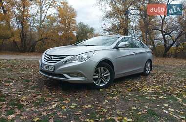 Hyundai Sonata 2012