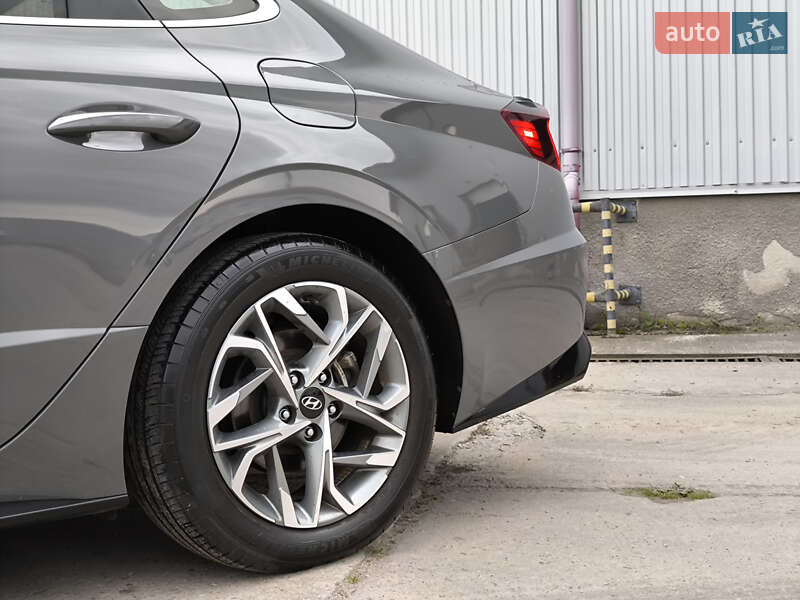 Седан Hyundai Sonata 2022 в Львове