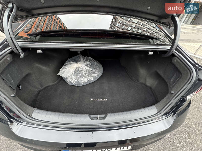 Седан Hyundai Sonata 2018 в Киеве фото 40 Седан Hyundai Sonata 2018 в Киеве