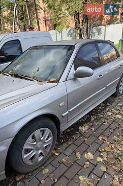 Седан Hyundai Sonata 2004 в Чернівцях
