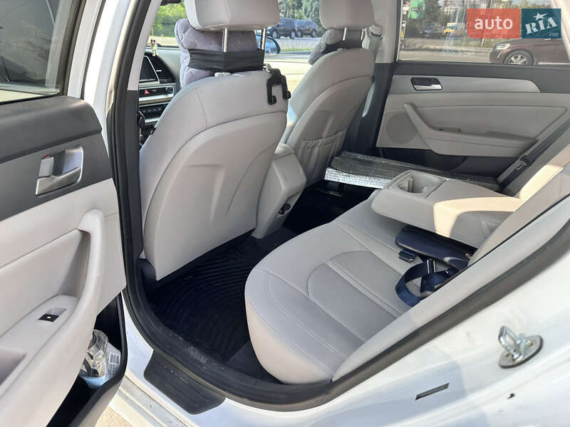 Седан Hyundai Sonata 2017 в Киеве