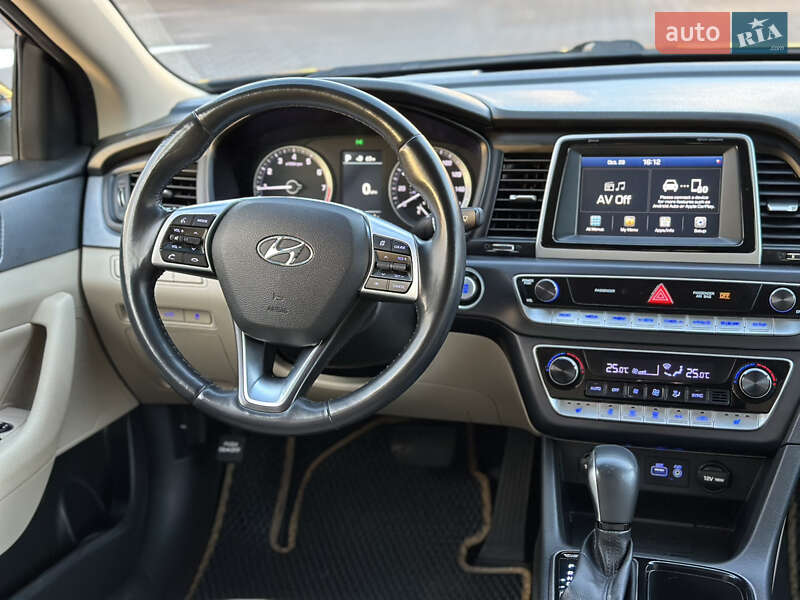 Седан Hyundai Sonata 2018 в Киеве фото 27 Седан Hyundai Sonata 2018 в Киеве
