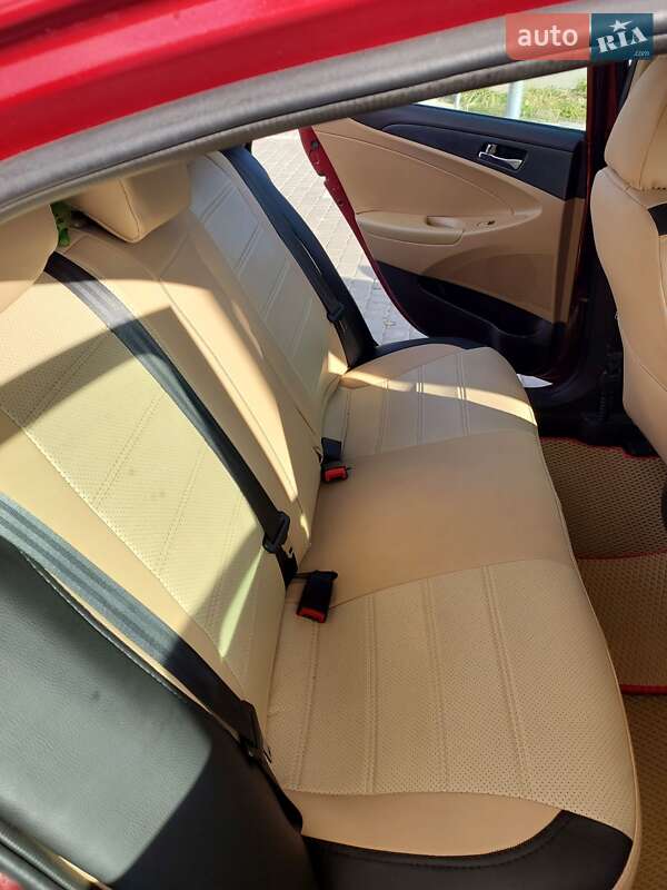 Седан Hyundai Sonata 2014 в Бережанах