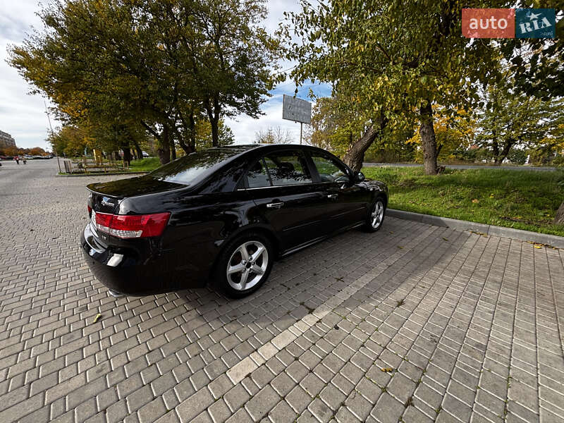 Седан Hyundai Sonata 2007 в Фонтанке