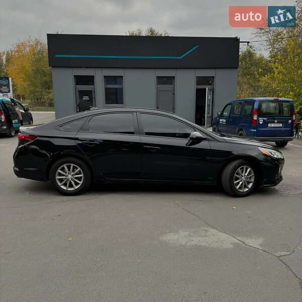 Седан Hyundai Sonata 2018 в Львове